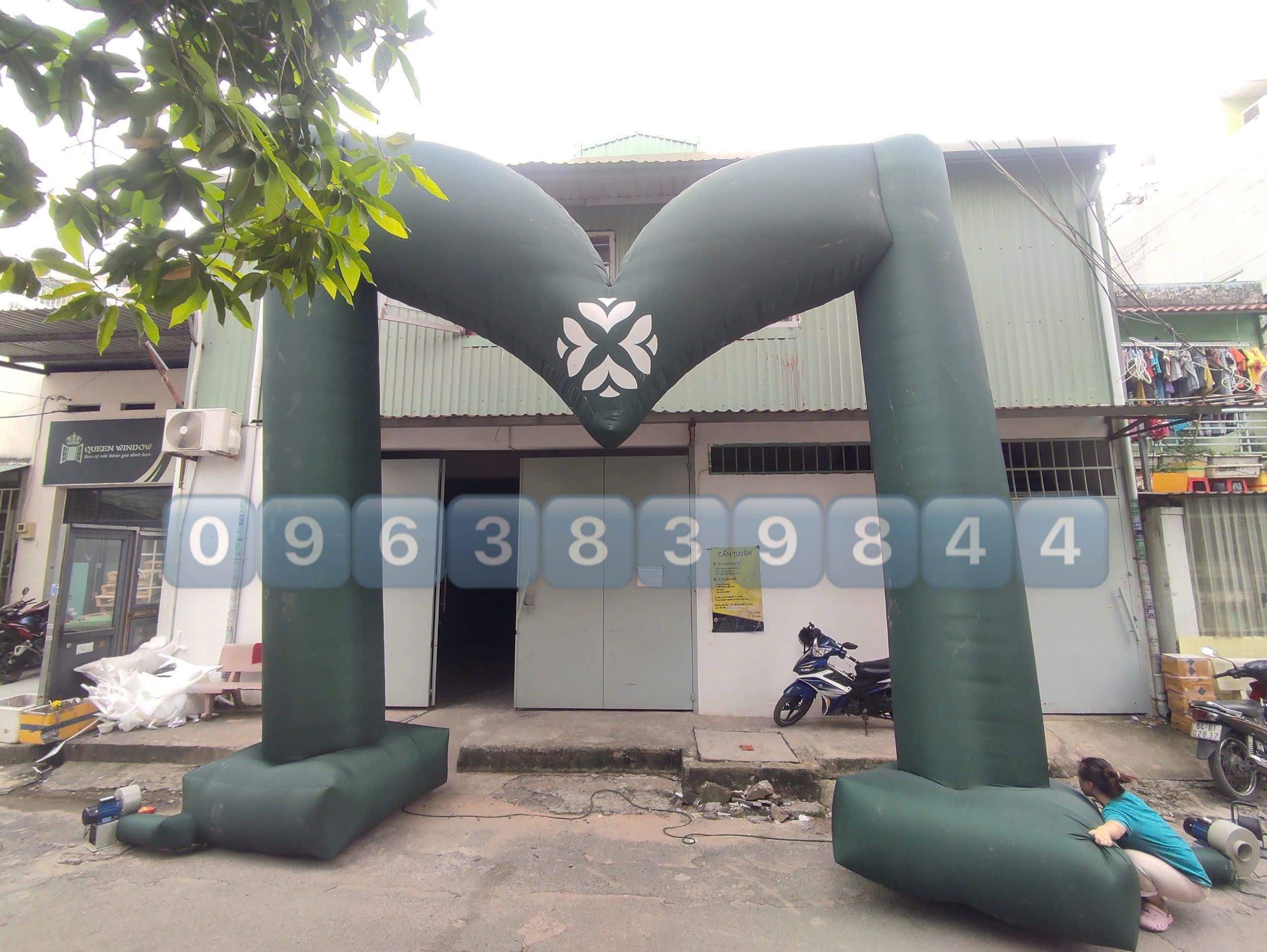 Cổng Hơi Chữ M Của The Meadow 4 Cổng Hơi Chữ M Của The Meadow