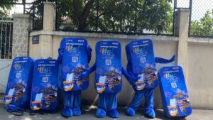 mascot di dong mat truoc 1